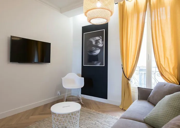 شقة F2 En Duplex *